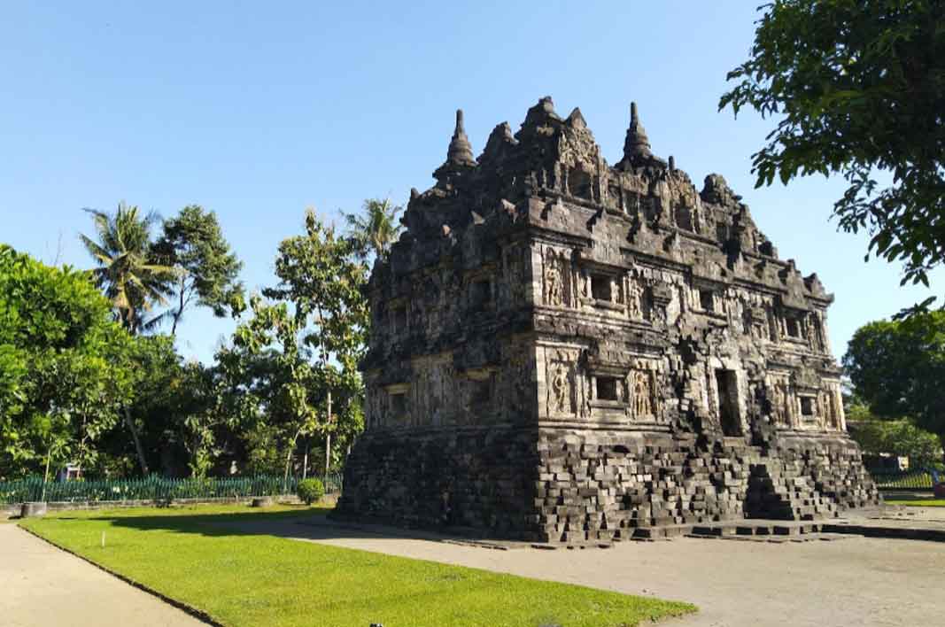 Sejarah di Yogyakarta yang Dimiliki Candi Sari, Elegan